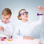 Beneficios de la ciencia y los experimentos para niños