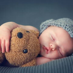 Cómo ayudar al recién nacido a dormir bien con pautas sencillas