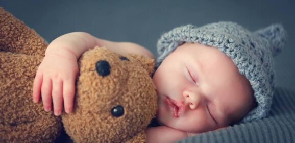 Cómo ayudar al recién nacido a dormir bien con pautas sencillas