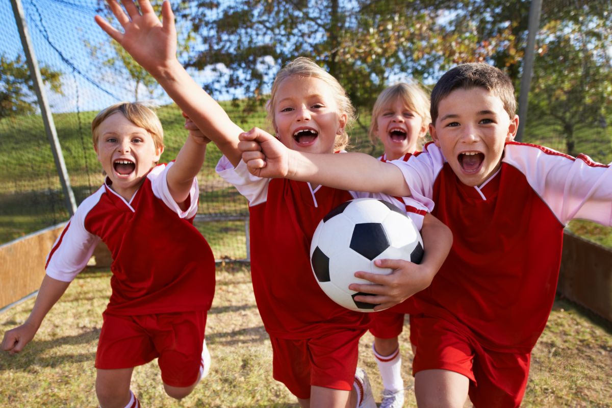 beneficios futbol niños
