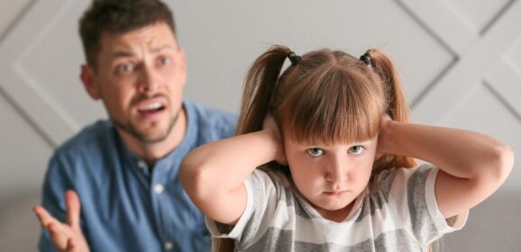 Qué hacer cuando los niños se comportan de manera desobediente
