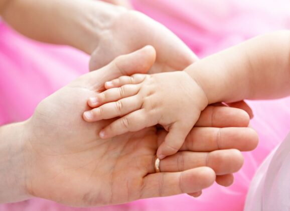 Cuando ser madre o padre no debería significar dejar de ser tú
