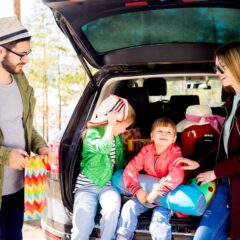 Trucos para distraer a los niños en los viajes en coche
